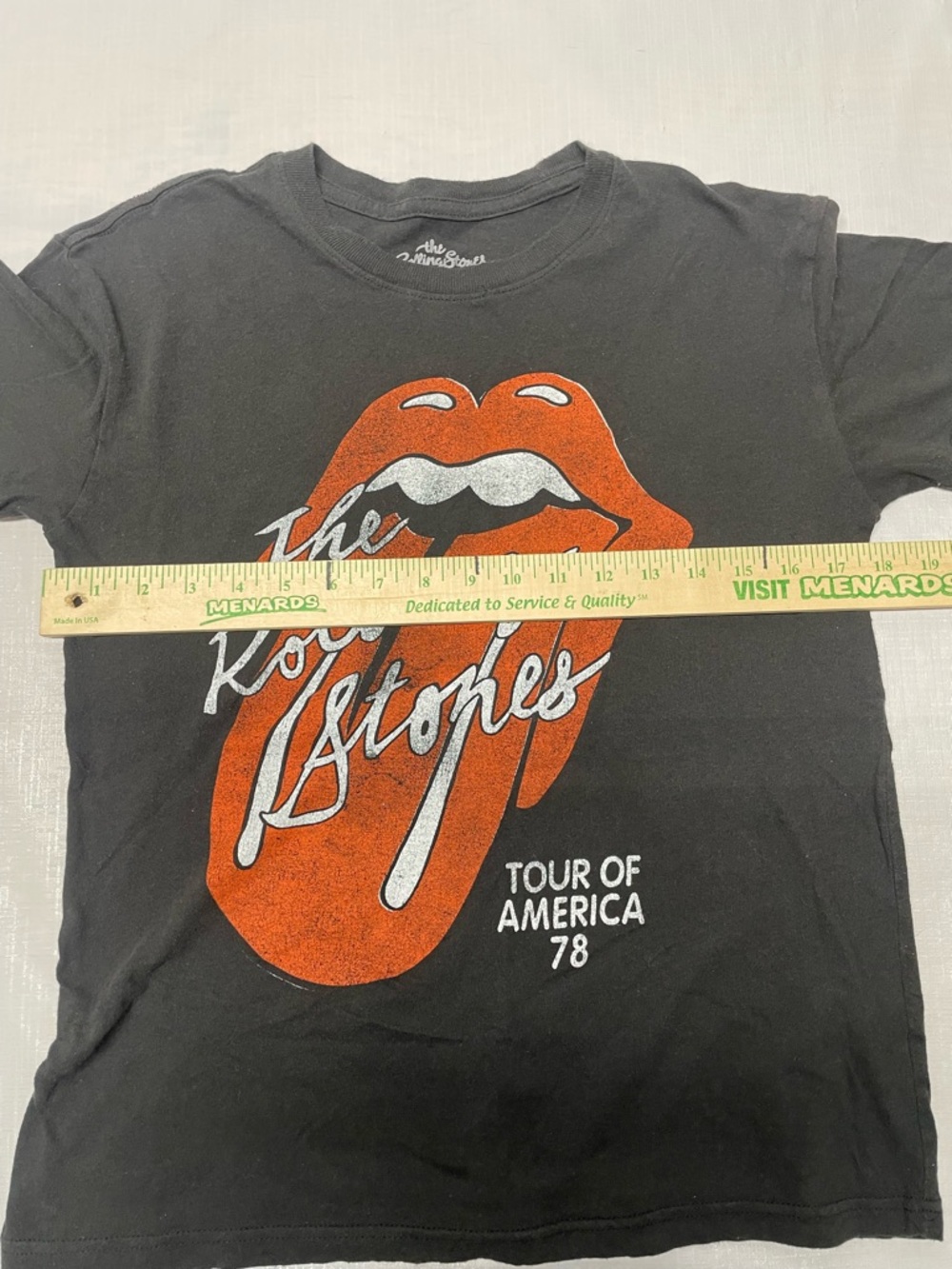 the Rolling Stones Black Short Sleeve Tee with Red Tongue Graphic Sz:Large - Picture 3 of 5